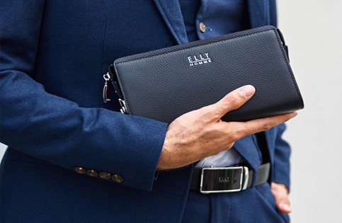 Đòn Bẩy Thương Hiệu: Chọn Phụ Kiện Quà Tặng Cao Cấp Đúng Cách