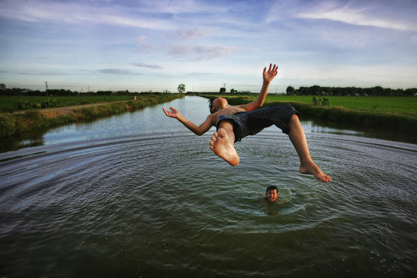 Jordan 1 Hyper Royal phối đồ