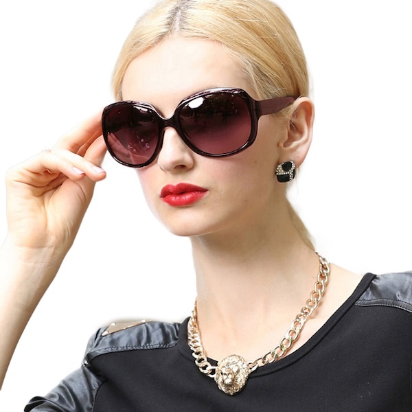 Mặt nhỏ nên đeo kính gì để cân đối và hài hòa?