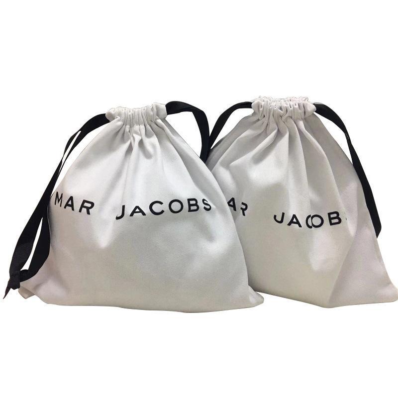 Dust bag là gì? Bí quyết bảo quản hàng hiệu