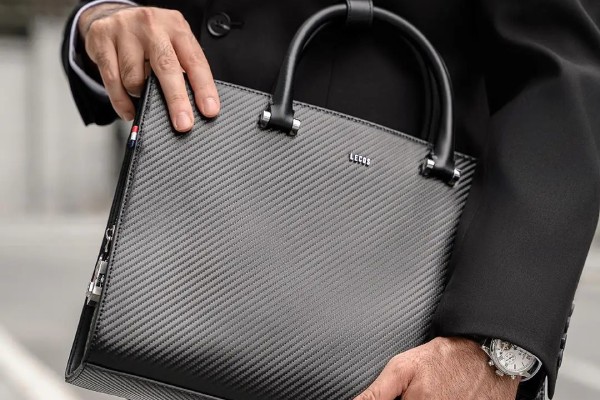 Địa chỉ bán túi xách nam cao cấp tại Thái Nguyên