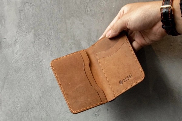 Top 10 địa chỉ bán ví da đẹp, uy tín tại TP. Hồ Chí Minh