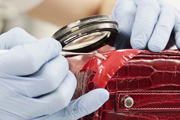 Top 8 địa chỉ sửa túi xách Hà Nội uy tín