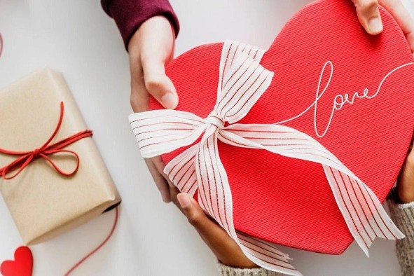 Ghi điểm tuyệt đối với những món quà tặng Valentine này