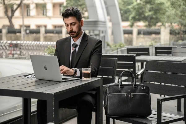 Quà Tặng Doanh Nghiệp Độc Đáo 2026: Đẳng Cấp Đồ Da