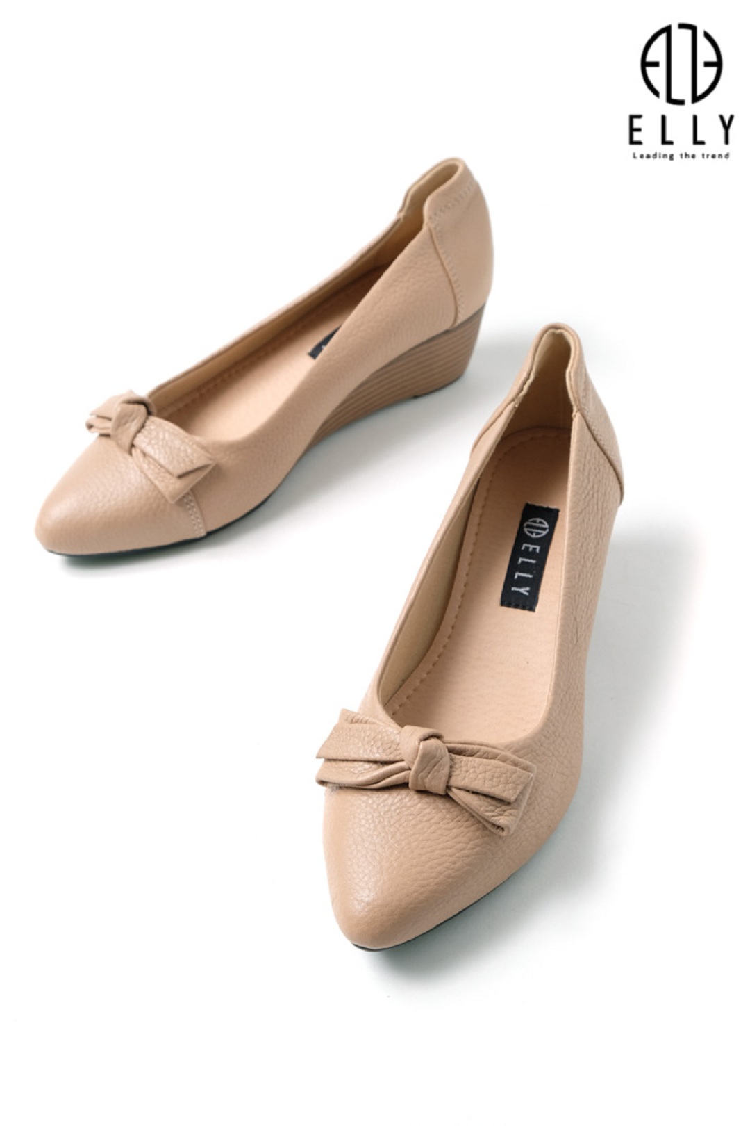 Được chế tác từ chất liệu da thật cao cấp, ELLY - EGT153 mang đến trải nghiệm mềm mại, êm ái khi sử dụng