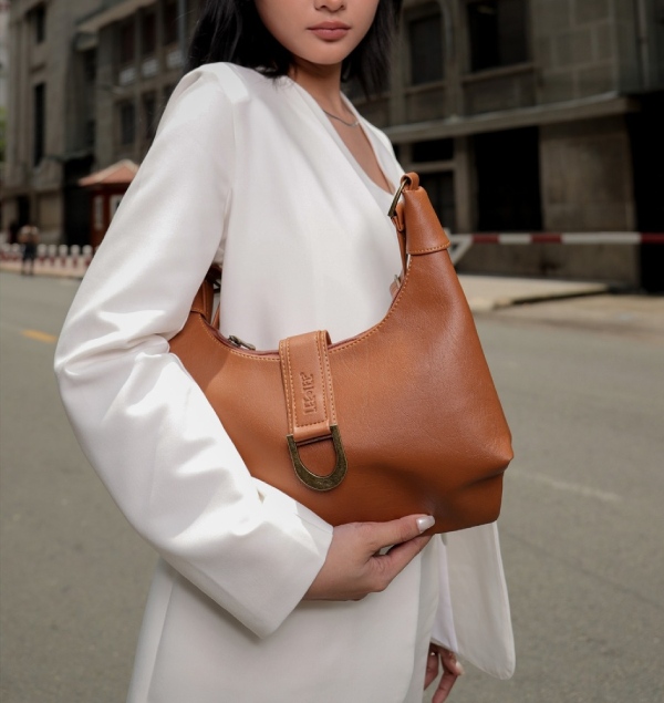 Túi xách Lee&Tee tối giản nhưng vẫn tinh tế