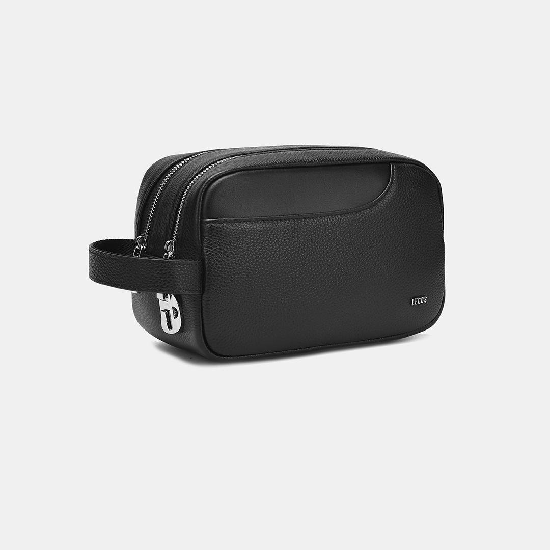 Túi clutch nam cao cấp da thật LECOS – LC17 được chế tác từ da trơn cao cấp với bề mặt mềm mịn, sang trọng và bền bỉ theo thời gian