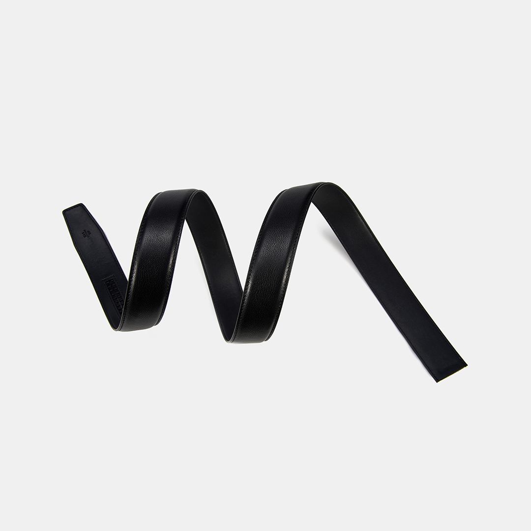 Thiết kế không kèm mặt khóa, sản phẩm phù hợp để kết hợp cùng nhiều loại đầu khóa khác nhau, giúp người dùng dễ dàng tùy chỉnh theo gu thẩm mỹ và từng hoàn cảnh sử dụng