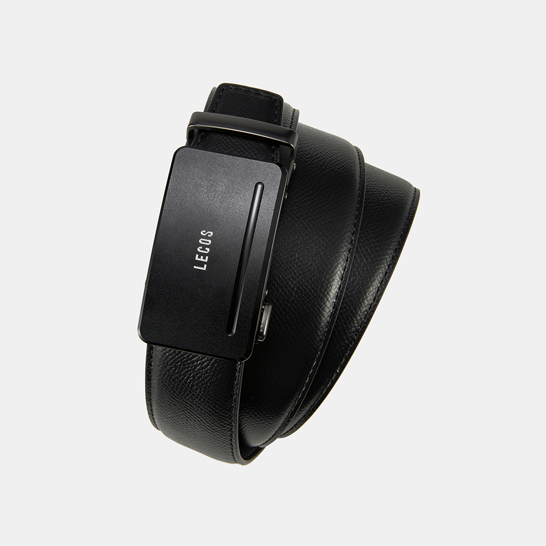 Điểm nhấn là đường rãnh chạy dọc tinh tế, mang lại sự cân đối và hiện đại cho tổng thể