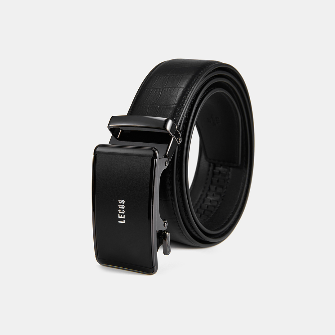 Sở hữu vẻ đẹp cổ điển nhưng không kém phần hiện đại, LECOS - LD18 là mẫu dây lưng nam được thiết kế dành riêng cho những quý ông yêu thích sự chỉn chu và phong cách mạnh mẽ