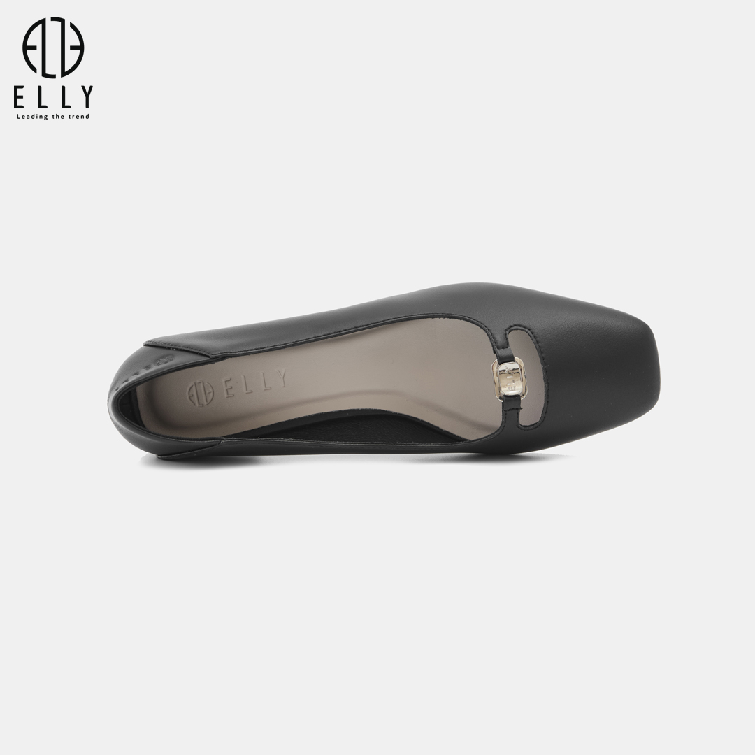 Mũi vuông tạo cảm giác hiện đại, giúp bàn chân thon gọn và dễ chịu khi di chuyển