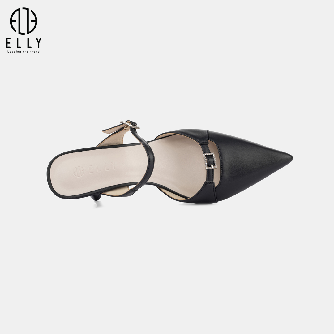 Điểm nhấn cài đá sang trọng ở mũi giày, lấp lánh cuốn hút trong từng bước chân.