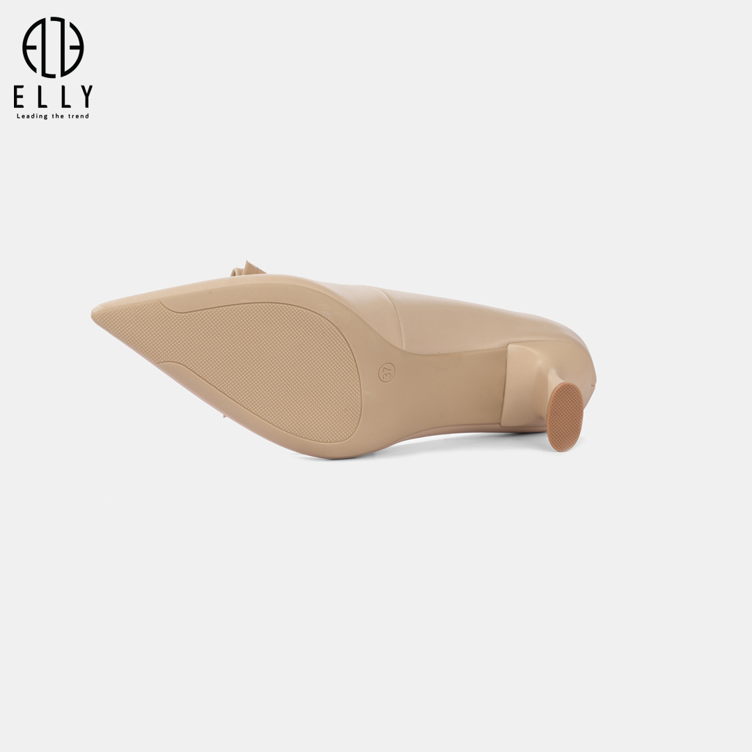 Đế cao su cao cấp với rãnh vân chống trơn trượt, tích hợp dập size tiện lợi.