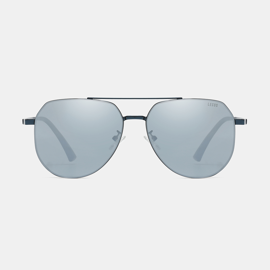 Thiết kế dáng phi công (aviator) cách điệu mang hơi hướng cổ điển nhưng được tinh chỉnh để phù hợp hơn với xu hướng hiện đại