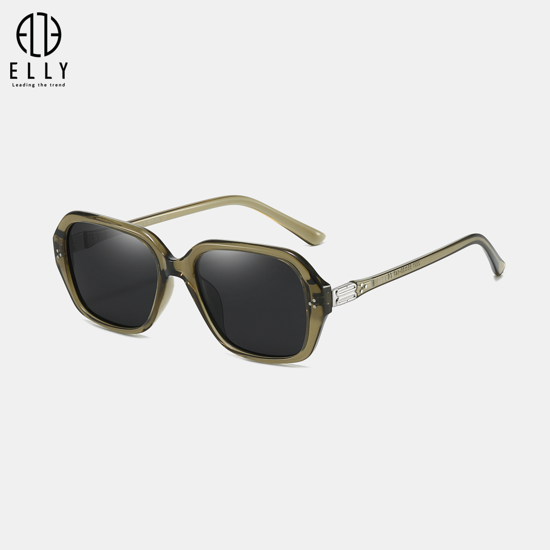 Tên thương hiệu ELLY được khắc tinh tế trên mắt kính và gọng kính, khẳng định dấu ấn thương hiệu
