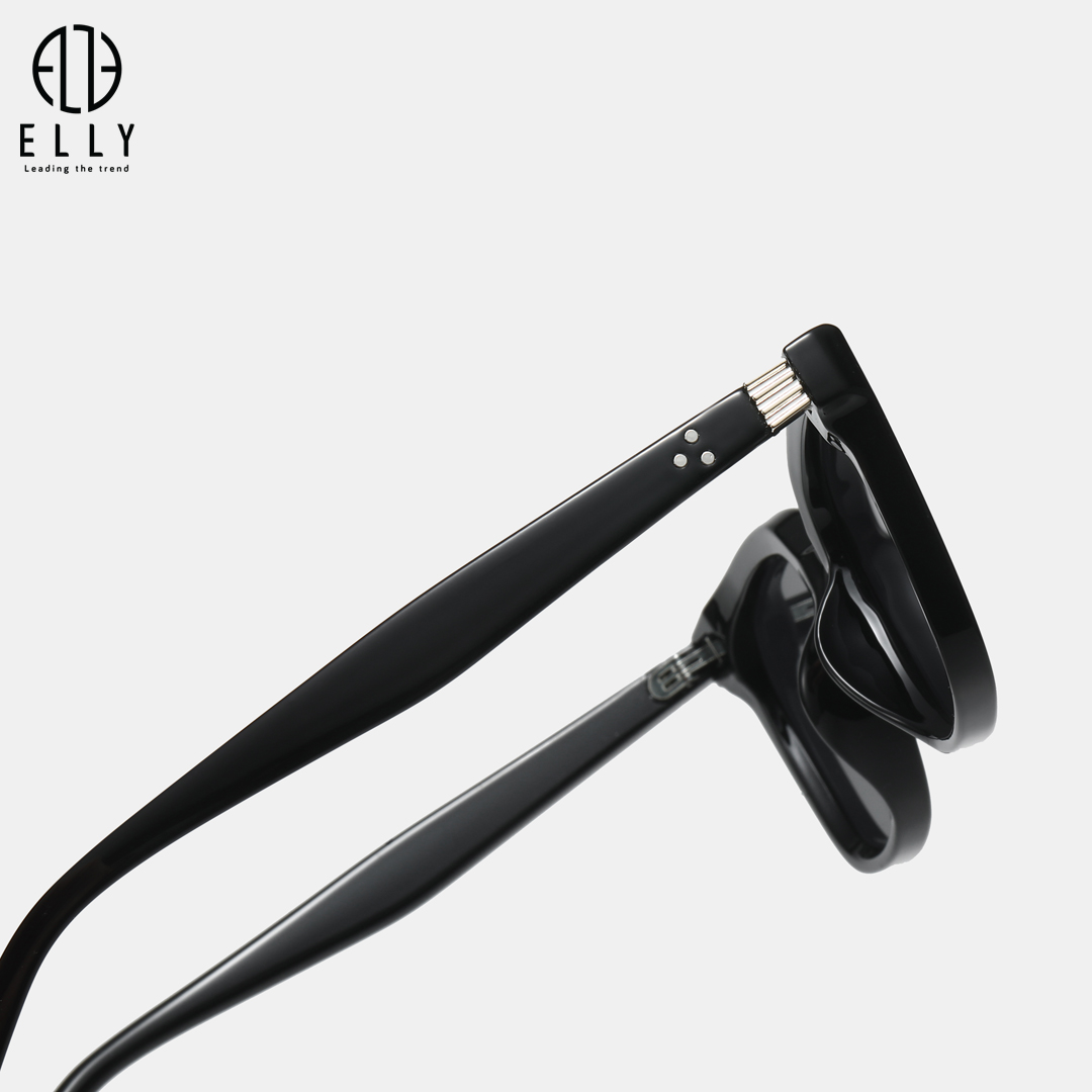 Càng kính được trang trí bằng chi tiết kim loại phối sọc, tăng độ tinh xảo và thời trang