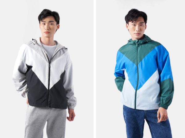 Phong cách Ulzzang nam với áo khoác dù và quần jogger