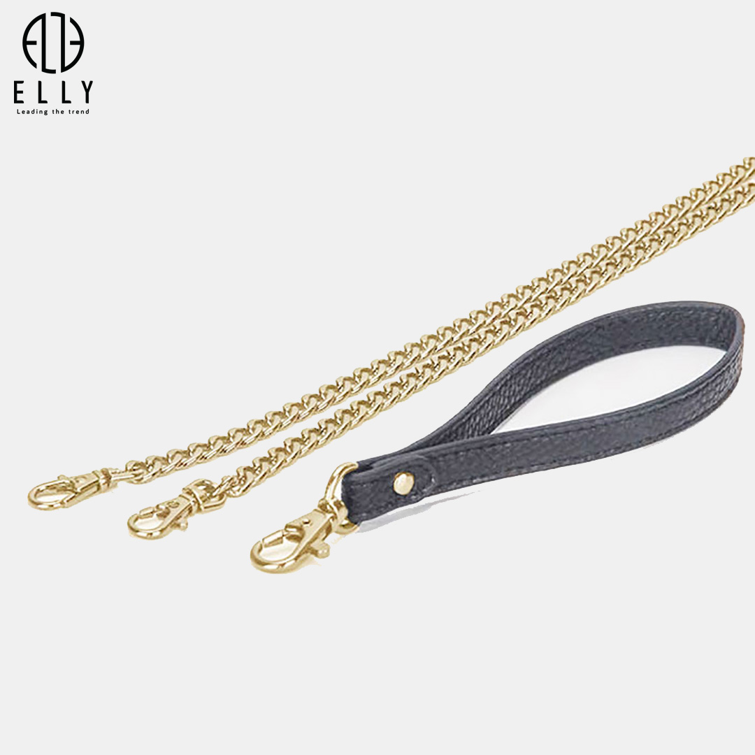 Clutch còn có thêm dây đeo dài bằng xích hay dây đeo tay da sang trọng cho nàng thay đổi phong cách cầm tay hoặc đeo linh hoạt.