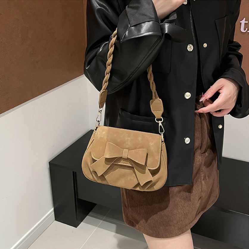 Túi hộp phối nơ