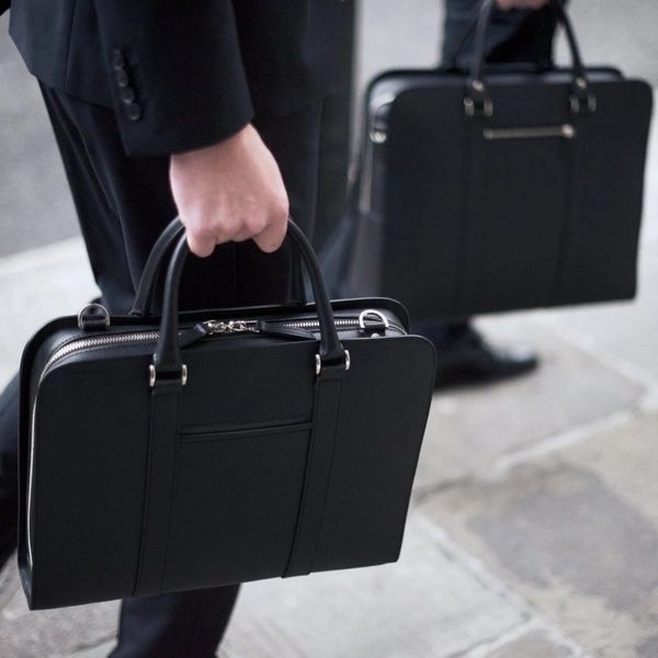 Satchel là chiếc túi xách có thiết kế cổ điển