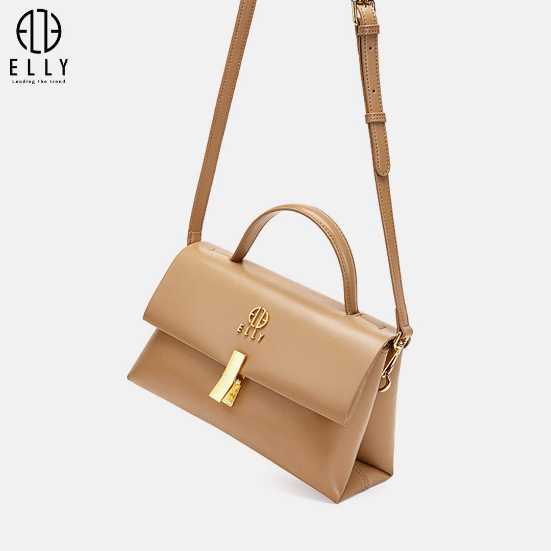 Kiểu dáng túi xách cao cấp satchel với nắp gập thanh lịch, kết hợp khóa kim loại ánh vàng tinh xảo, tạo điểm nhấn đẳng cấp