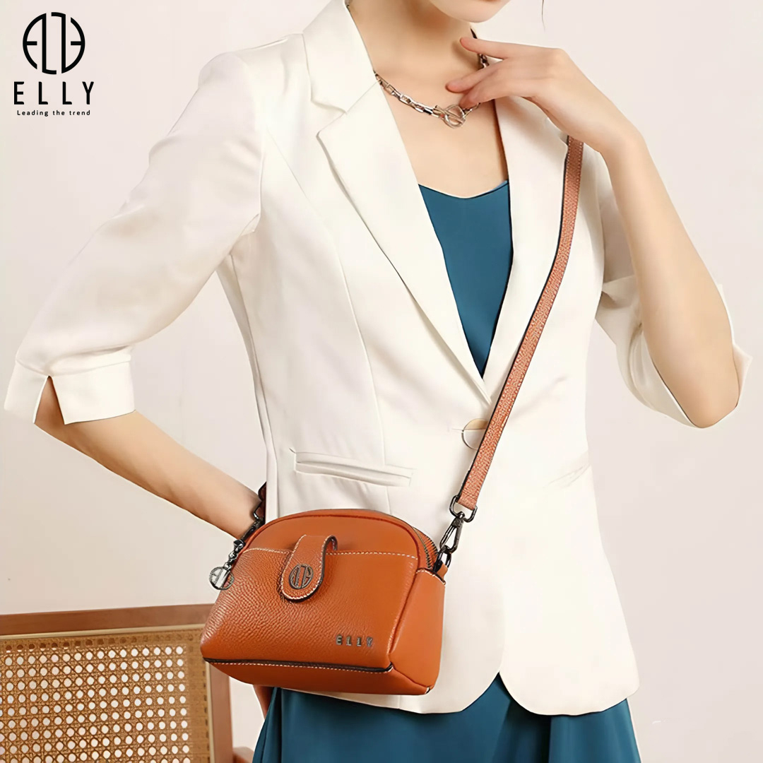 Túi xách ELLY ET144 mang thiết kế sang trọng với phom dáng thanh lịch, tôn lên nét tinh tế của người phụ nữ hiện đại
