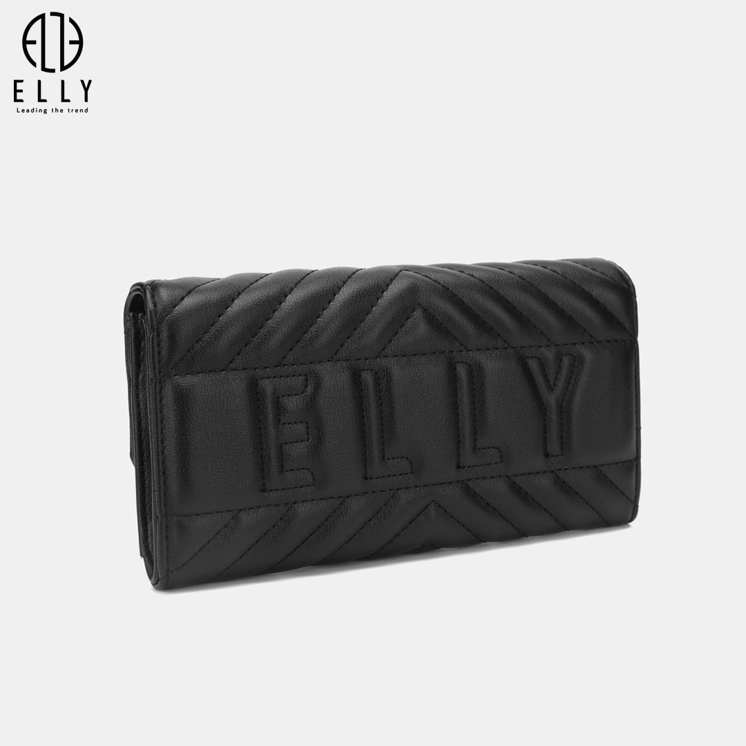 Tên thương hiệu ELLY cùng những đường chần chỉ tỉ mỉ, đẹp tinh tế, thể hiện sự tâm huyết của các nhà thiết kế ELLY