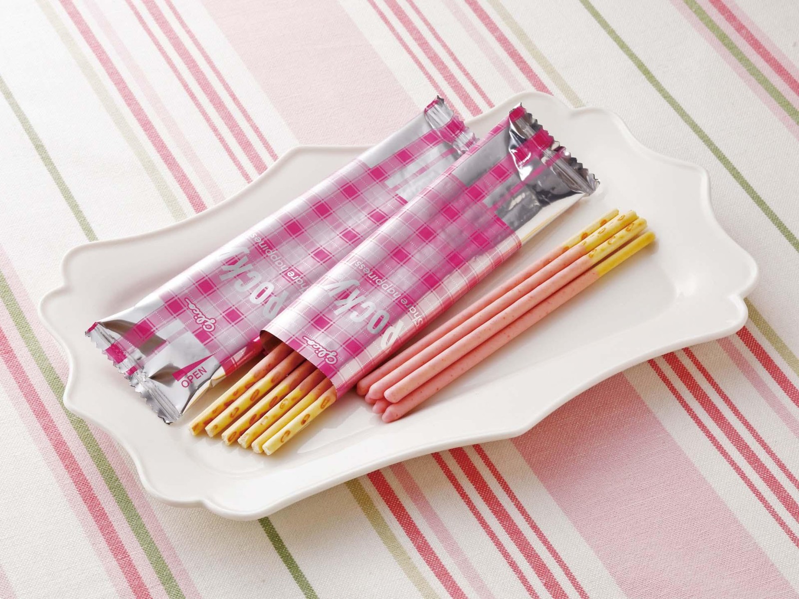 Bánh que Pocky Glico dâu tây