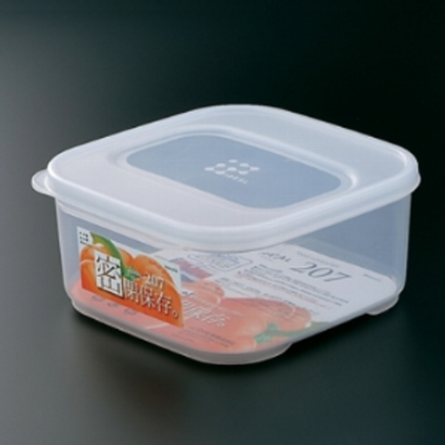 Hộp nhựa Inomata hình vuông 1.04L