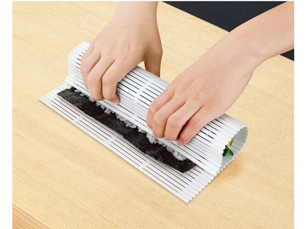 Mành cuốn Sushi Sanada Seiki 24.2x21.5cm