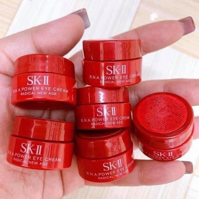 Kem mắt mini SK-II