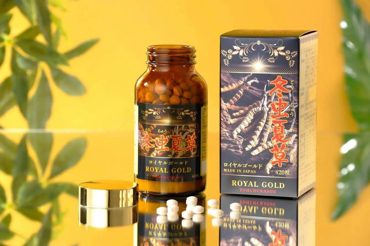 Viên uống chiết xuất đông trùng hạ thảo Tohchukasou Royal Gold tăng cường và bảo vệ sức khỏe 420 viên