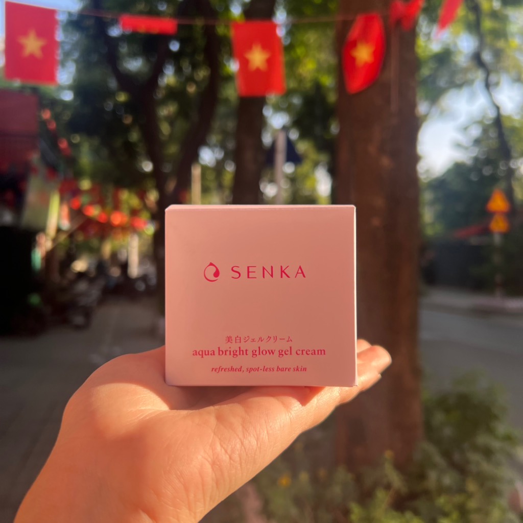 Kem dưỡng dạng gel ban đêm Senka dưỡng sáng da cấp ẩm tốt