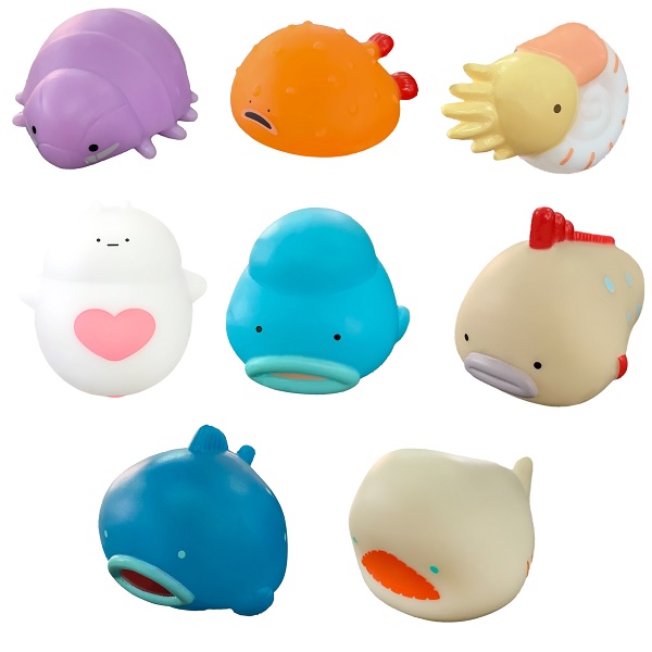 Cá đồ chơi đi tắm