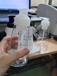 Bình tạo bọt Yamda 300ml trong 3 màu