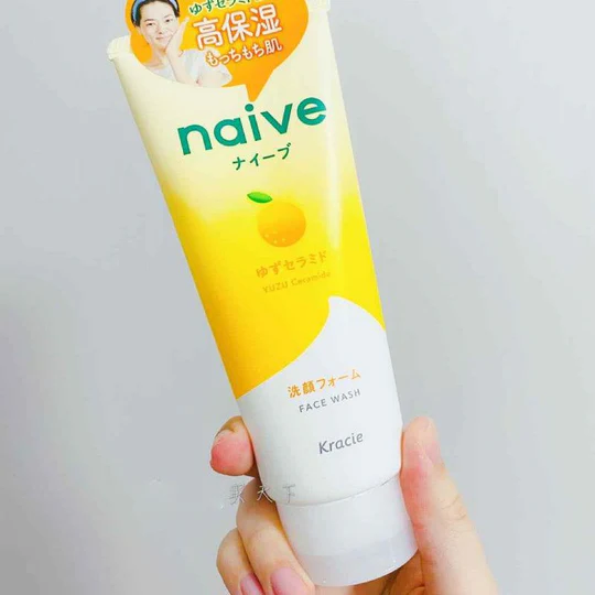 Sữa rửa mặt Kracie Naive hương cam quýt dưỡng sáng da 130g