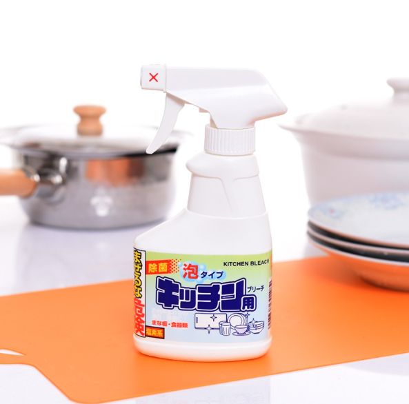 Dung dịch xịt vệ sinh bếp Rocket 300ml