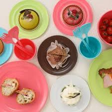 Đĩa nhựa Inomata Folio 22cm - màu hồng