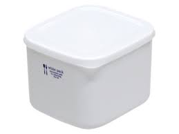 Hộp nhựa Nakaya White Pack vuông 1L