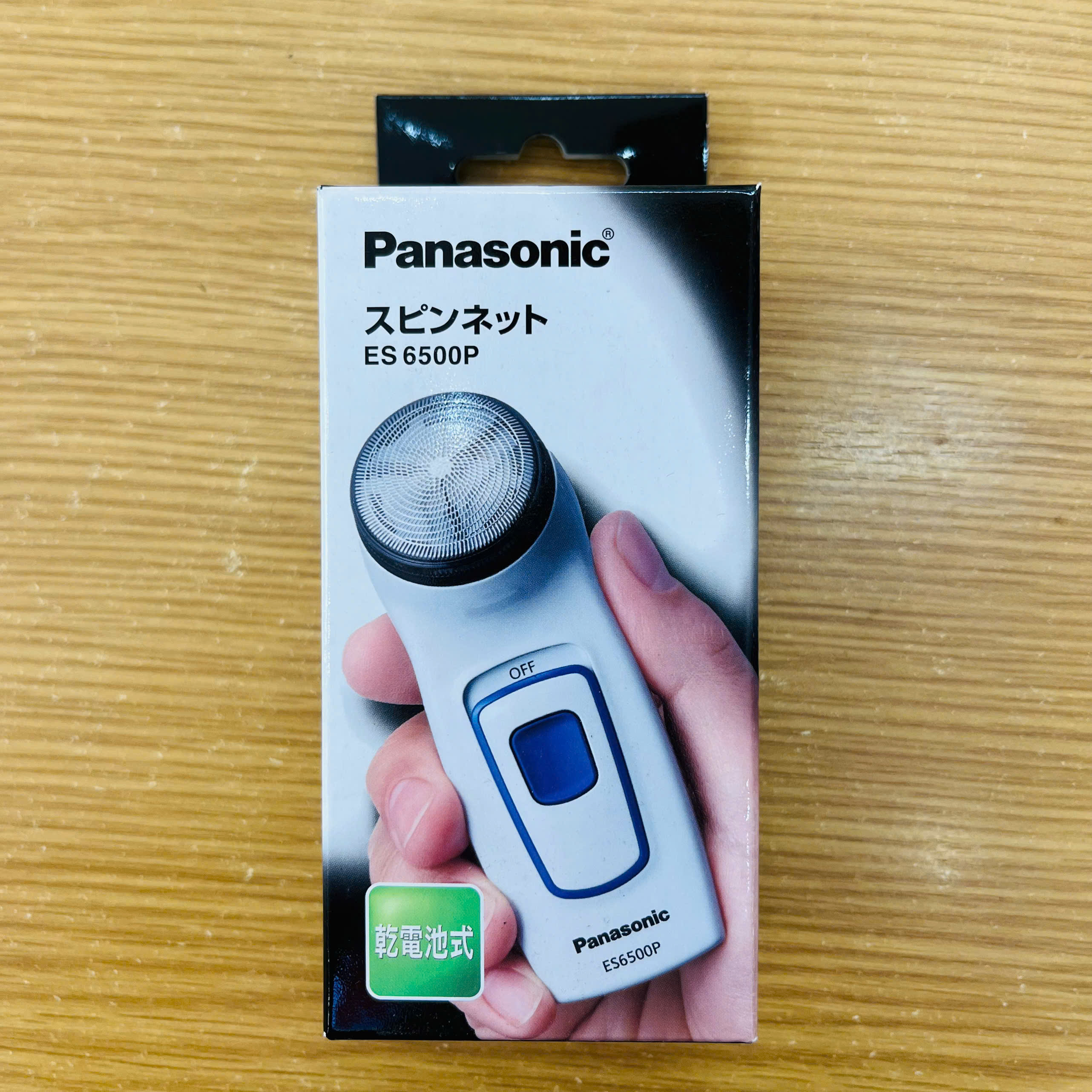 Máy cạo râu Panasonic ES6500P (Trắng)
