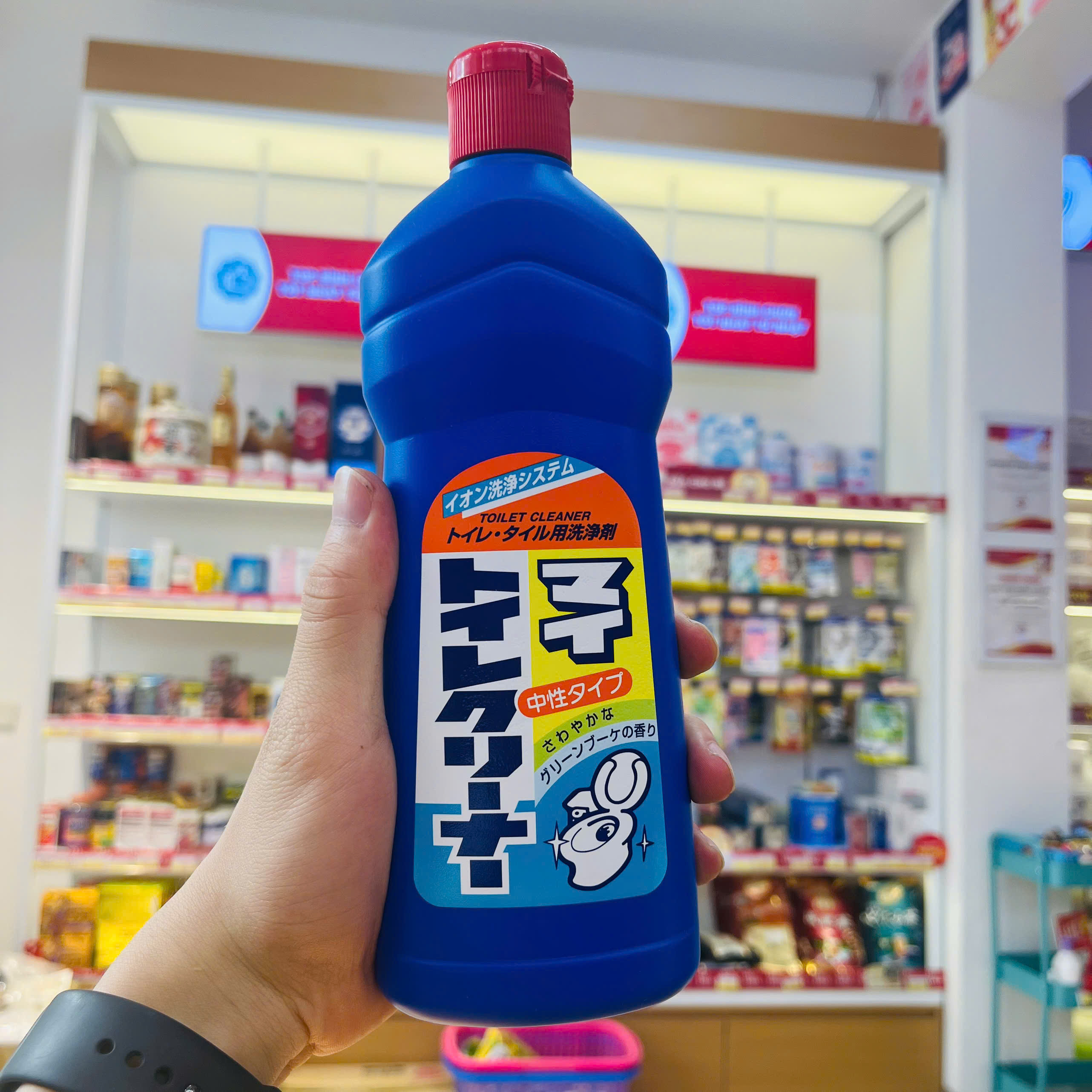 Nước tẩy rửa toilet Rocket Cleaner 500ml