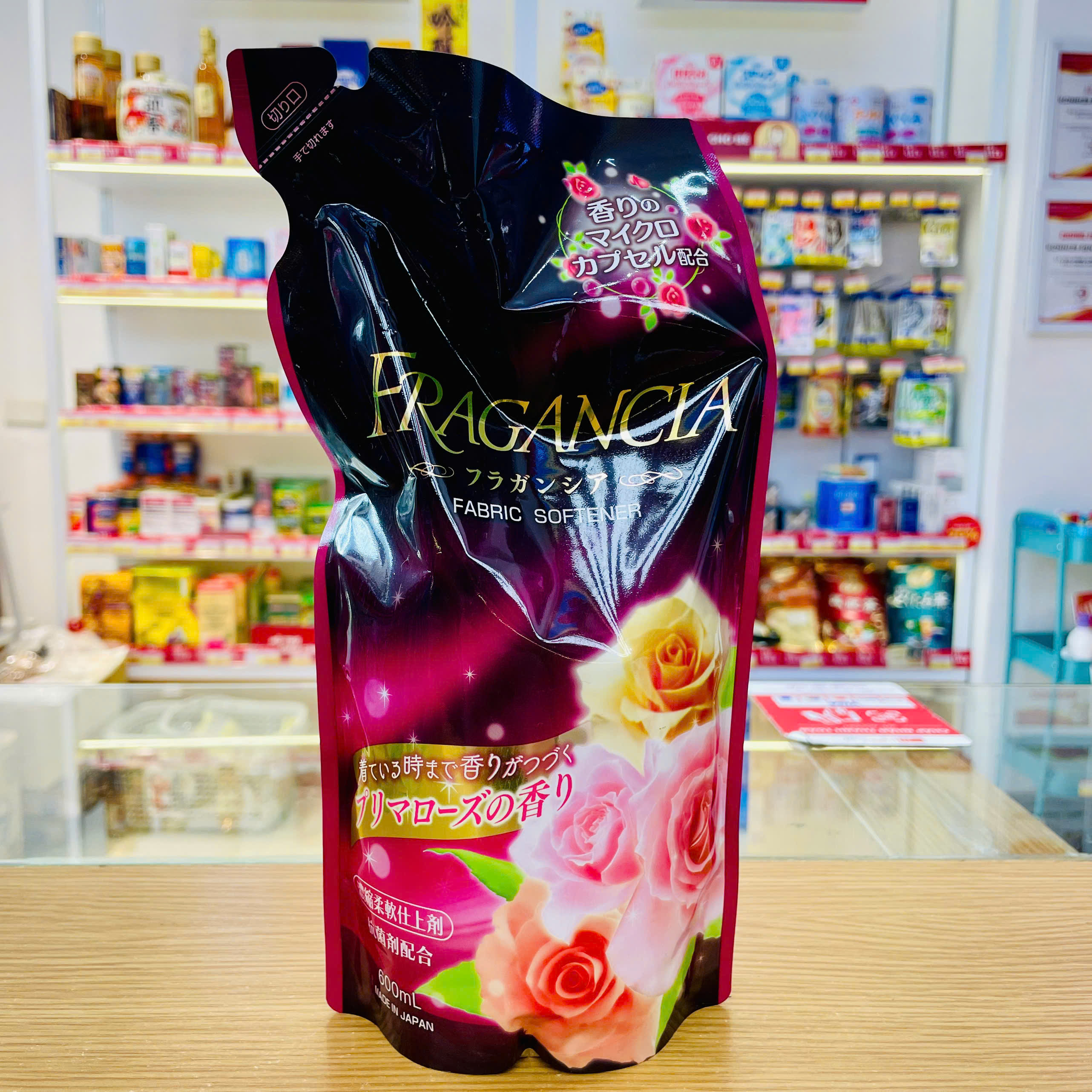 Nước xả vải Fragancia 600ml - hoa hồng