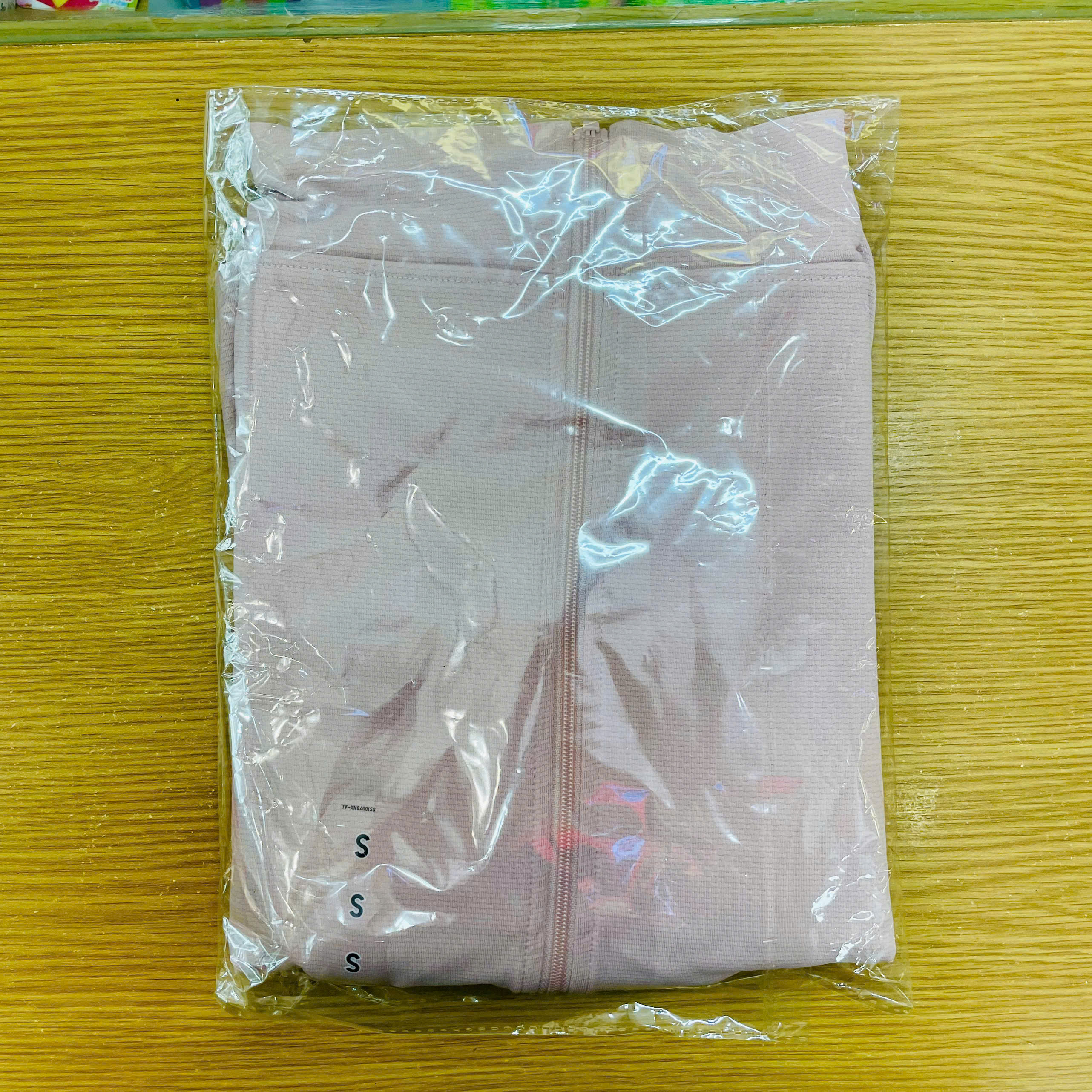 Áo chống nắng Uniqlo UV AIRism 2024 - 10 Pink (Size S)