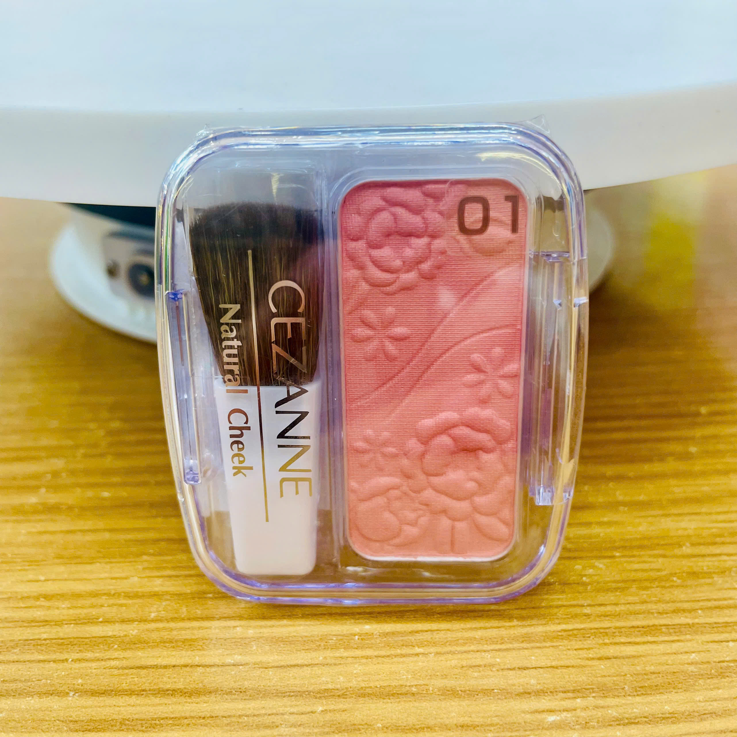 Phấn má hồng Cezanne Nutural Cheek 4g (4 màu) (01 - Peach Pink)