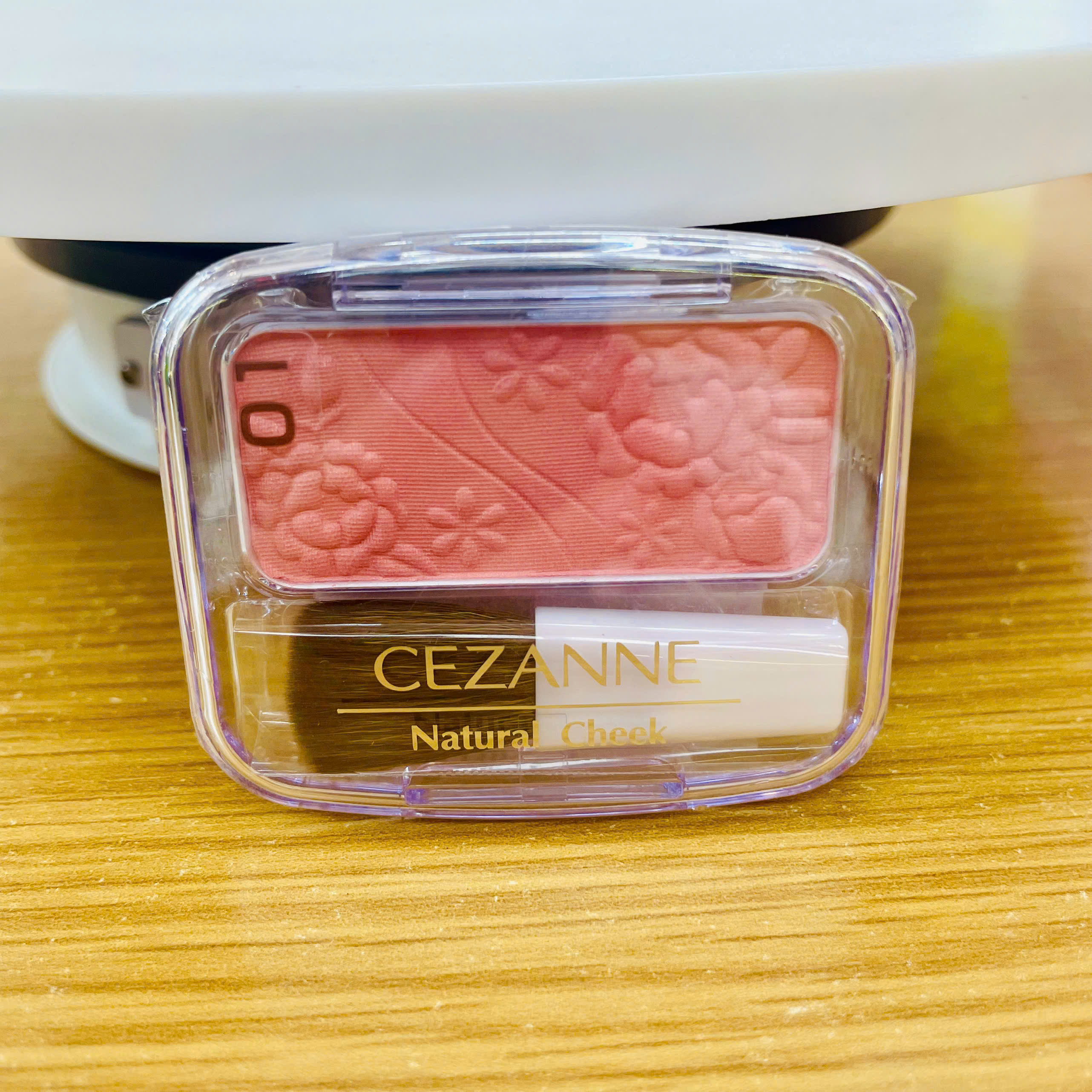 Phấn má hồng Cezanne Nutural Cheek 4g (4 màu) (01 - Peach Pink)