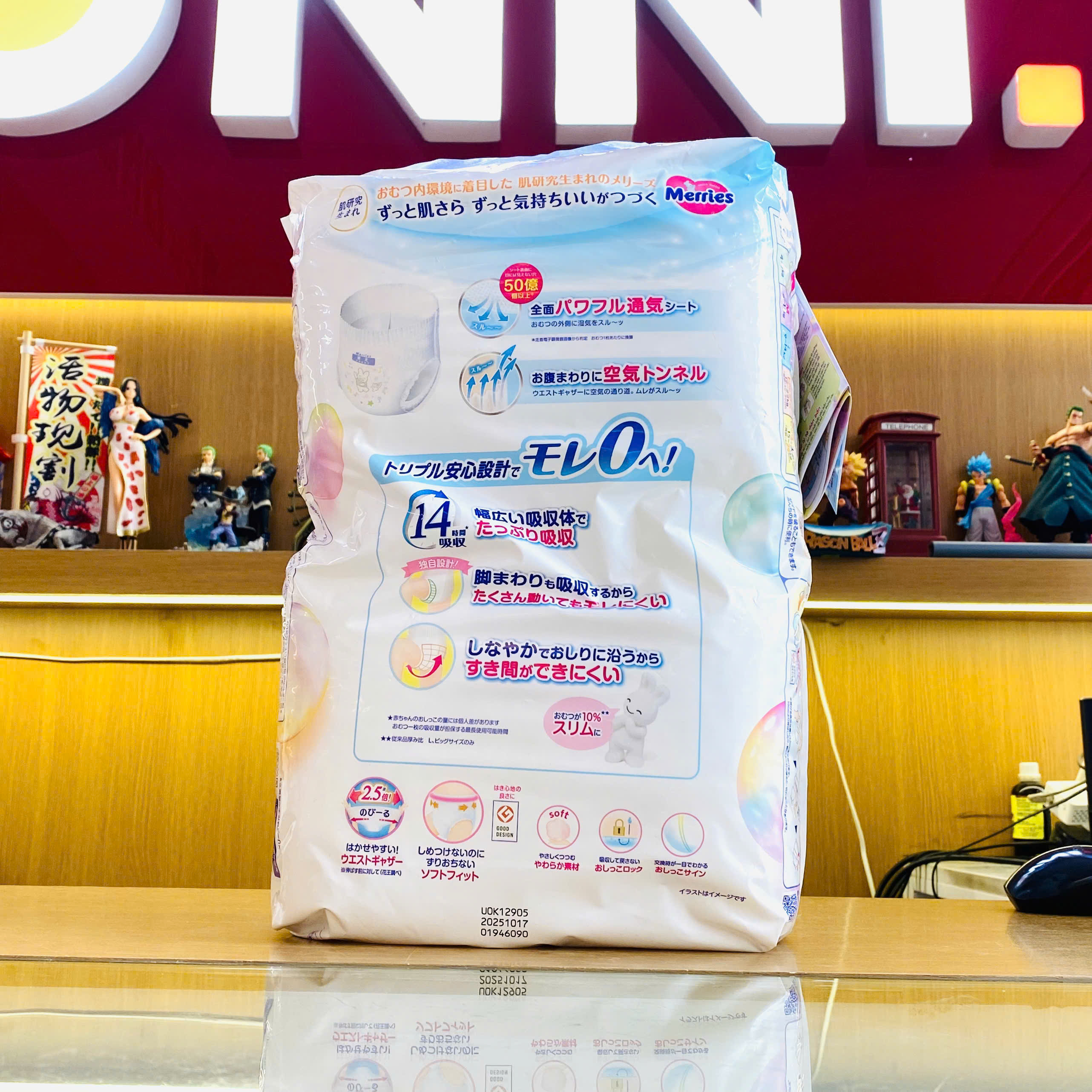 Tã quần Merries cỡ L 44 miếng