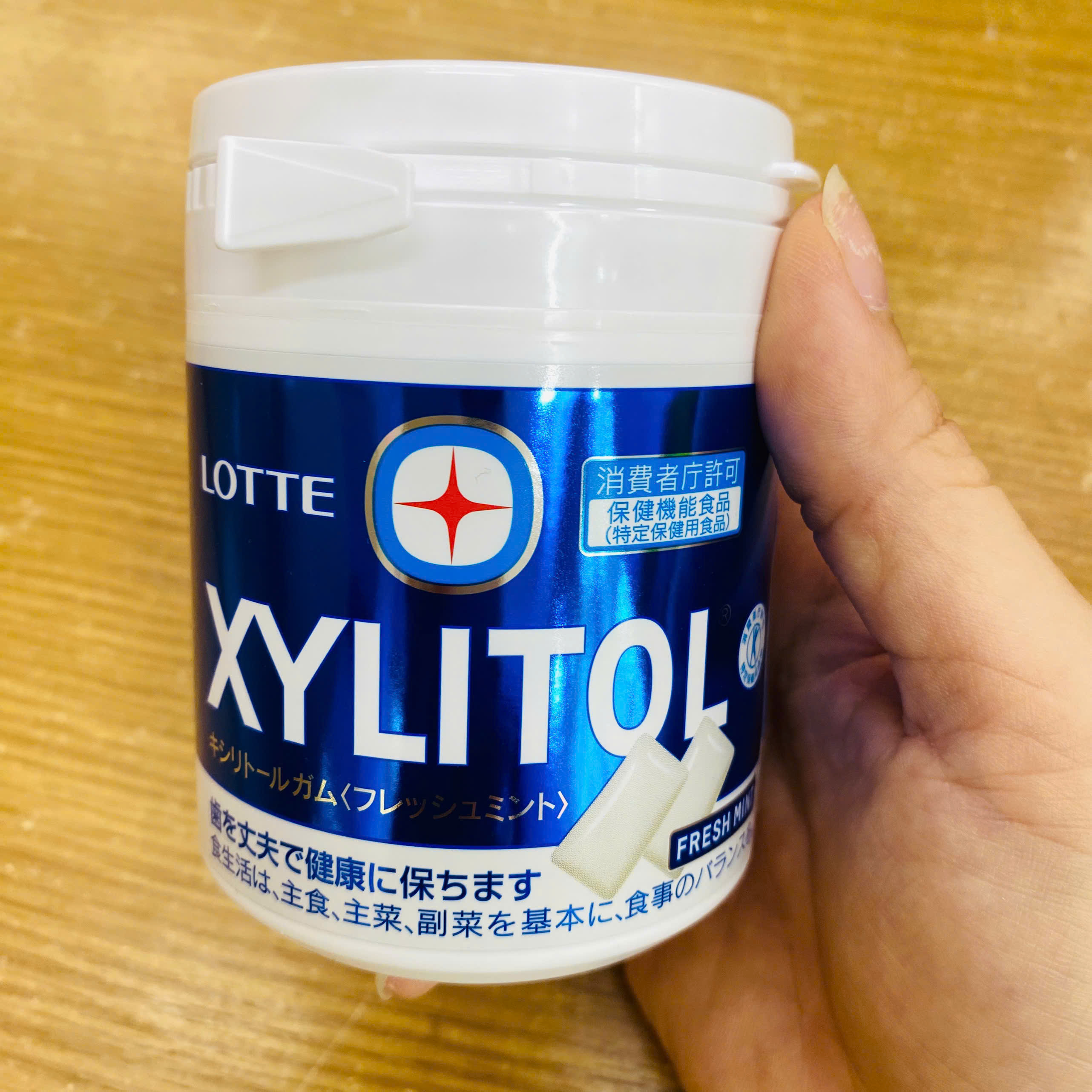 Kẹo Singum Lotte Xylitol vị bạc hà (xanh dương)