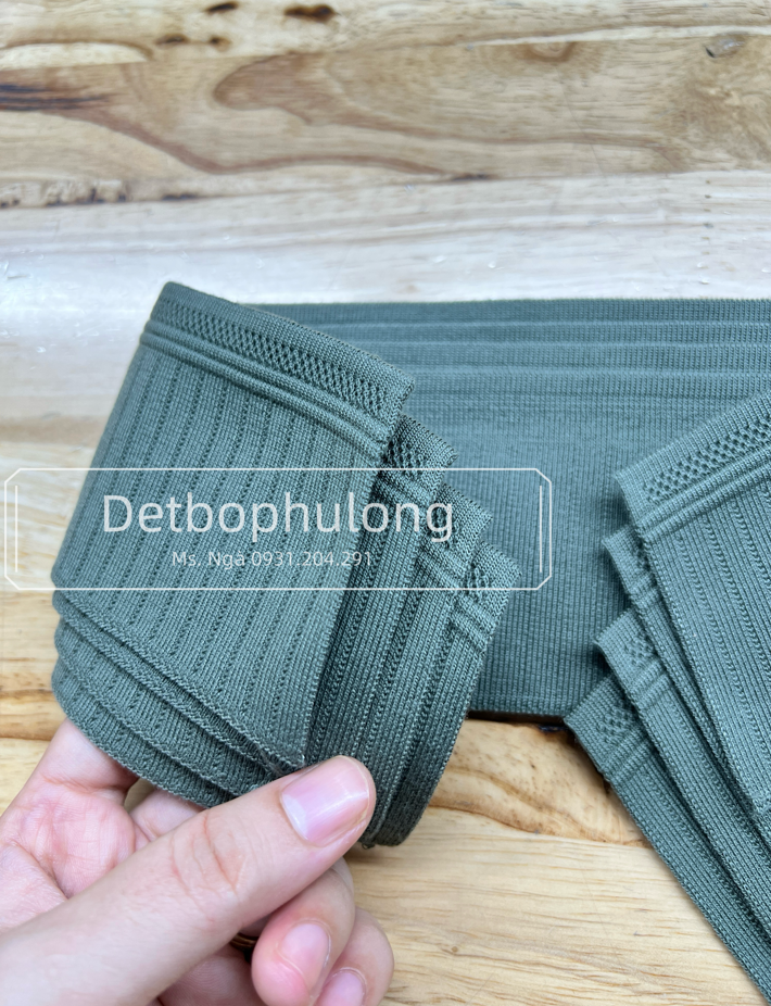 BO SỌC ĐỨNG PHỐI GÂN TỔ ONG