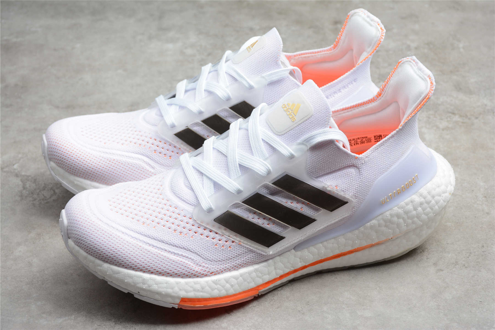 GIÀY CHẠY BỘ ULTRABOOST 21 TOKYO Code W - S23840